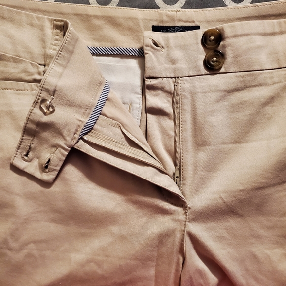 Tommy Hilfiger Shorts - Picture 8 of 11